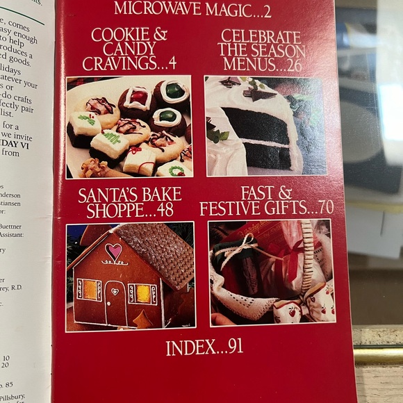 Six Vintage Betty Crocker Cook Books - Picture 5 of 7